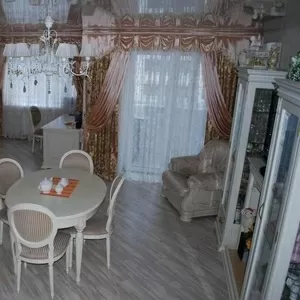 Квартира 5 комнат,  2 уровня,  капремонт,  Борисов,  Строителей