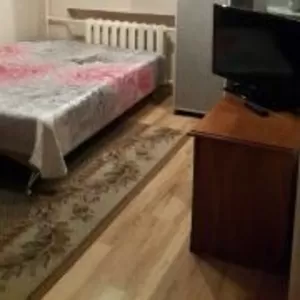 КВАРТИРЫ ПОСУТОЧНО В ЦЕНТРЕ(29)790-58-76